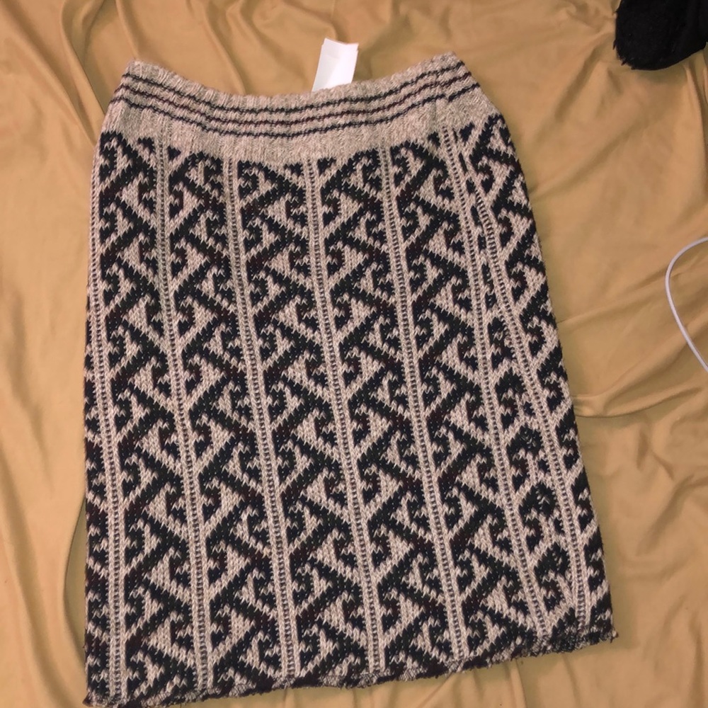 women’s skirt